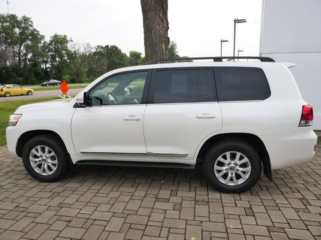 2018 Toyota Land Cruiser Base