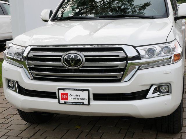 2018 Toyota Land Cruiser Base