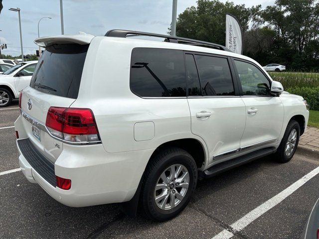 2018 Toyota Land Cruiser Base