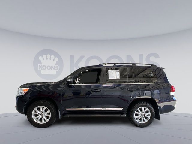 2018 Toyota Land Cruiser Base