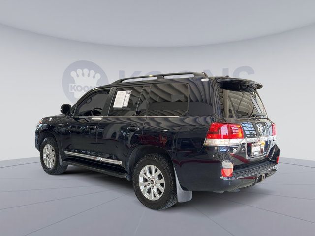 2018 Toyota Land Cruiser Base