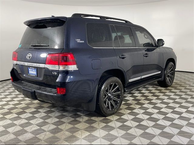 2018 Toyota Land Cruiser Base