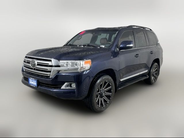 2018 Toyota Land Cruiser Base