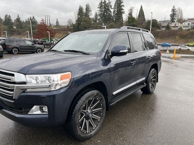 2018 Toyota Land Cruiser Base