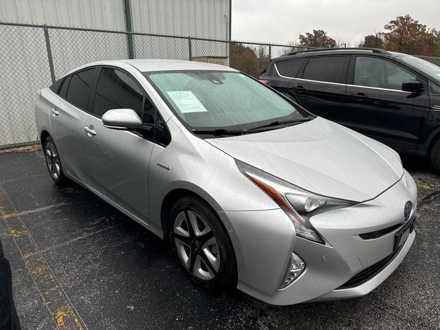 2018 Toyota Prius Four Touring