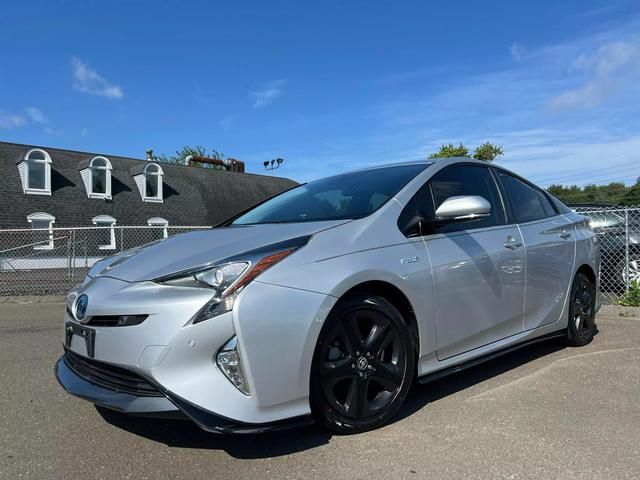 2018 Toyota Prius Four Touring