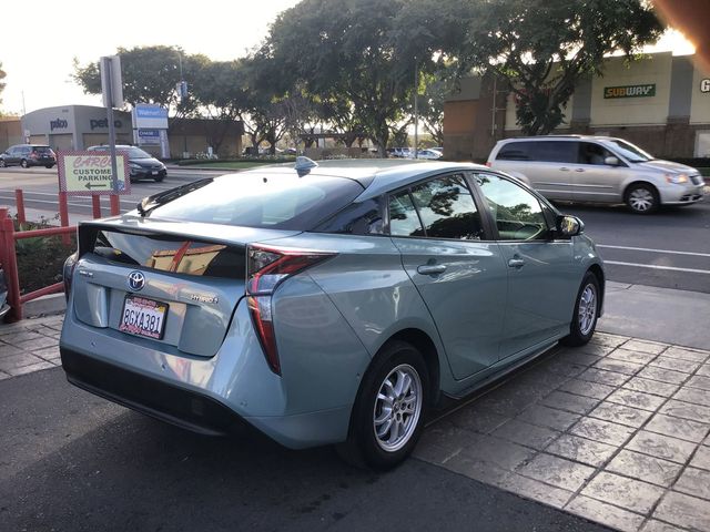 2018 Toyota Prius 