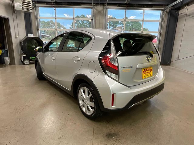 2018 Toyota Prius c Four