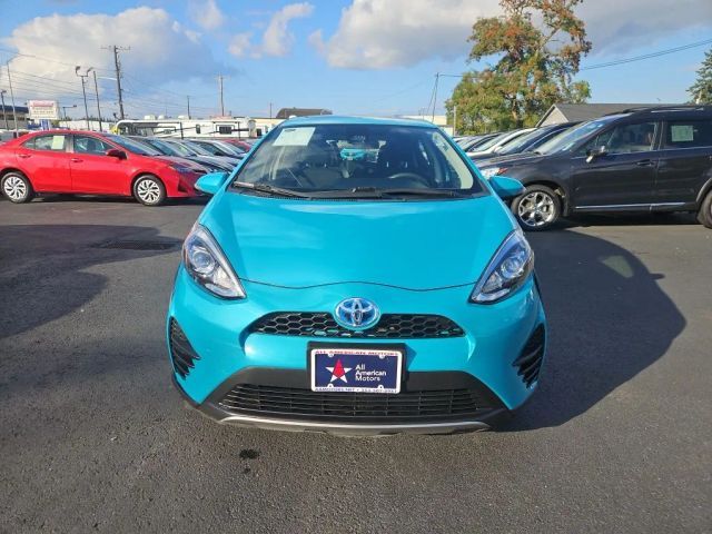2018 Toyota Prius c Three
