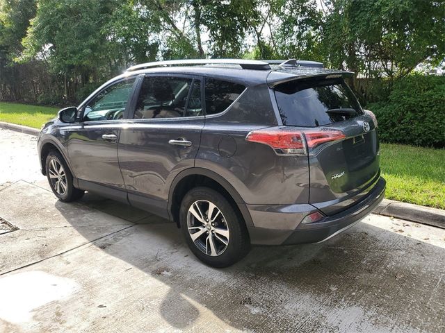 2018 Toyota RAV4 XLE