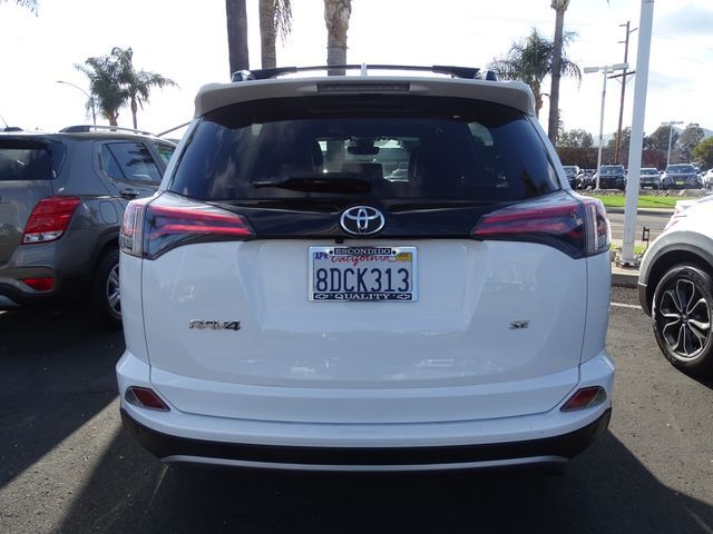 2018 Toyota RAV4 SE