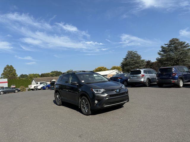 2018 Toyota RAV4 Hybrid XLE