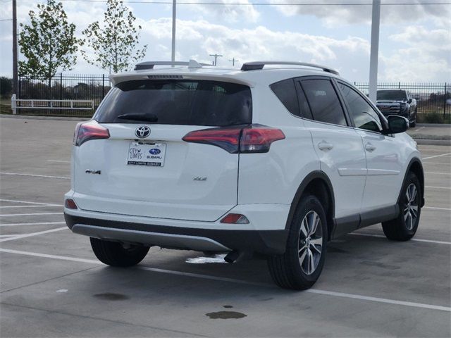 2018 Toyota RAV4 XLE