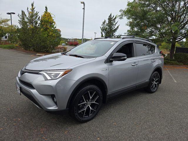 2018 Toyota RAV4 Hybrid SE