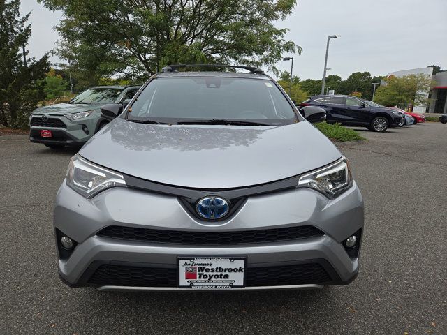 2018 Toyota RAV4 Hybrid SE