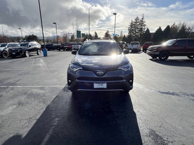 2018 Toyota RAV4 Hybrid SE