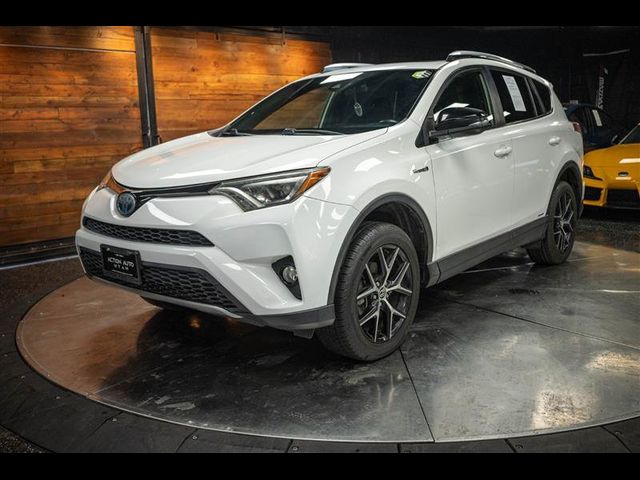 2018 Toyota RAV4 Hybrid SE