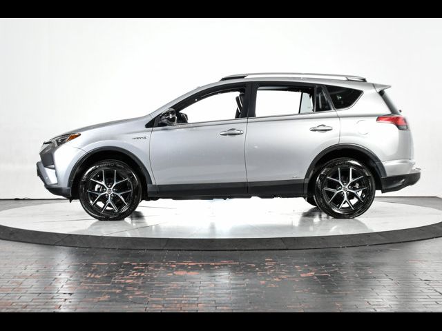 2018 Toyota RAV4 Hybrid SE