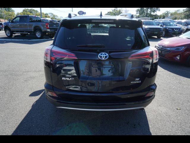 2018 Toyota RAV4 Hybrid SE