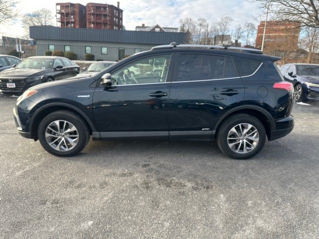 2018 Toyota RAV4 Hybrid XLE