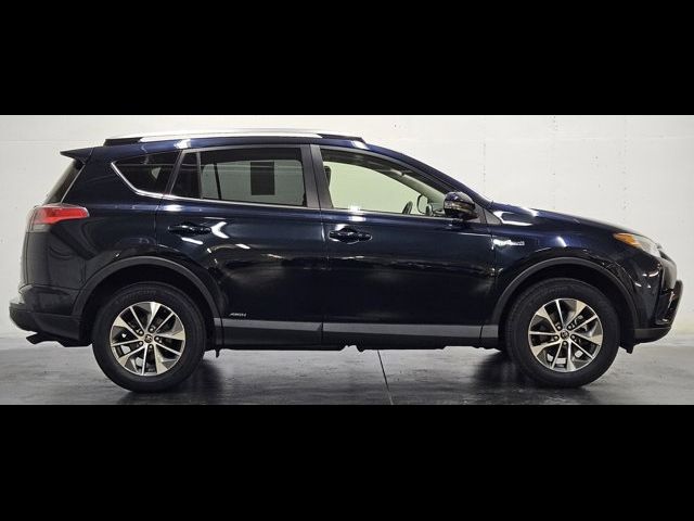 2018 Toyota RAV4 Hybrid XLE