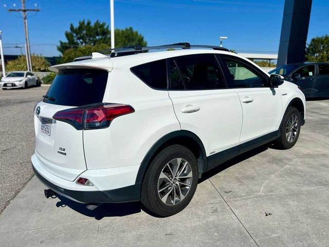 2018 Toyota RAV4 Hybrid XLE