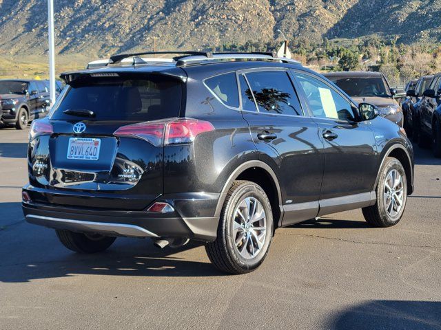 2018 Toyota RAV4 Hybrid XLE