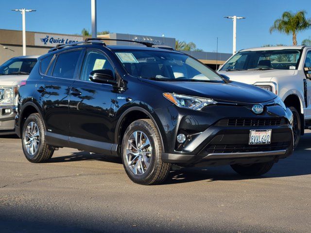 2018 Toyota RAV4 Hybrid XLE