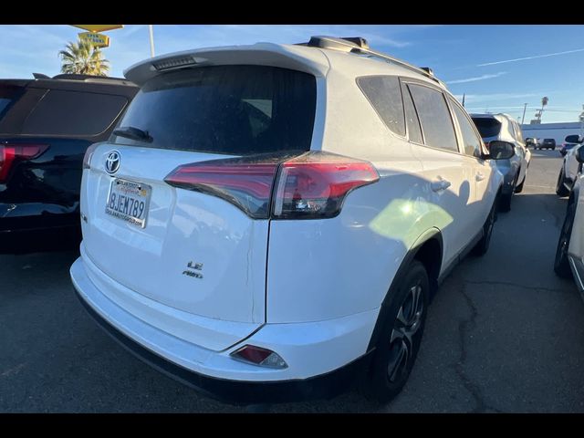 2018 Toyota RAV4 LE