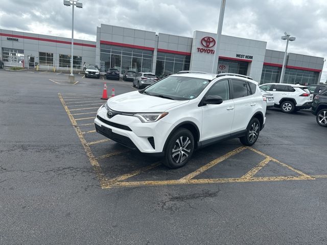 2018 Toyota RAV4 LE