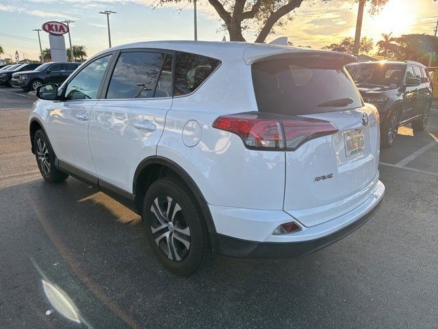 2018 Toyota RAV4 LE