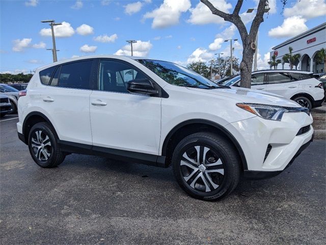 2018 Toyota RAV4 LE