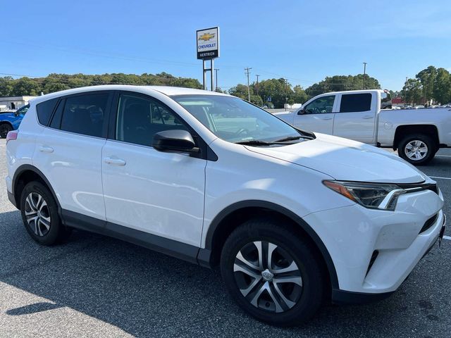 2018 Toyota RAV4 LE