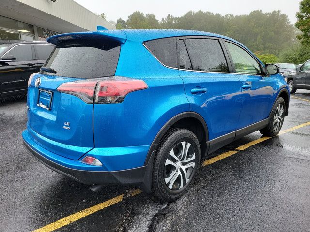 2018 Toyota RAV4 LE