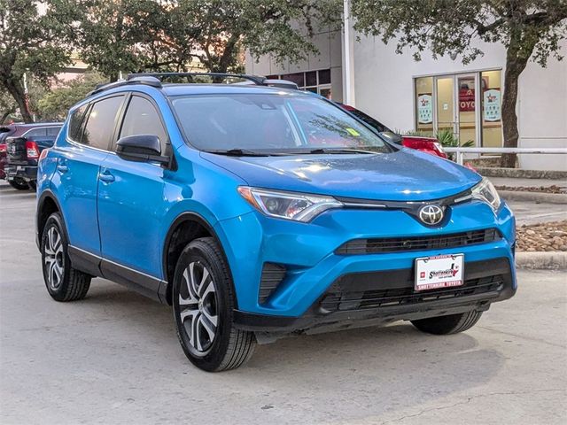 2018 Toyota RAV4 LE