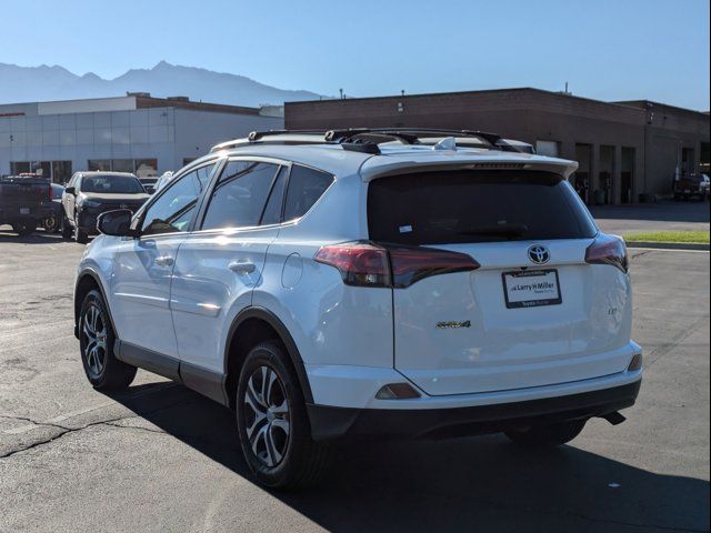 2018 Toyota RAV4 LE