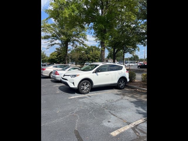 2018 Toyota RAV4 LE