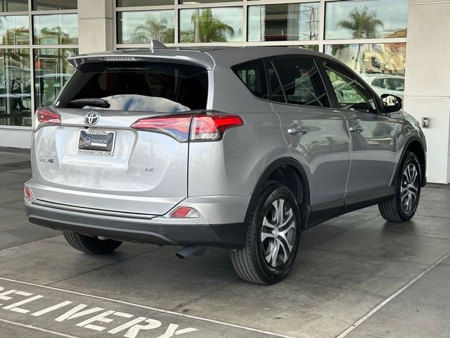 2018 Toyota RAV4 LE