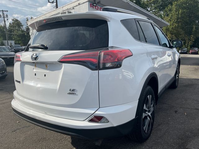 2018 Toyota RAV4 LE