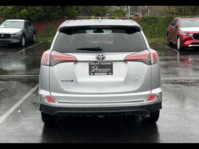 2018 Toyota RAV4 LE