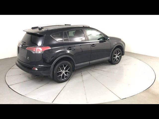 2018 Toyota RAV4 SE