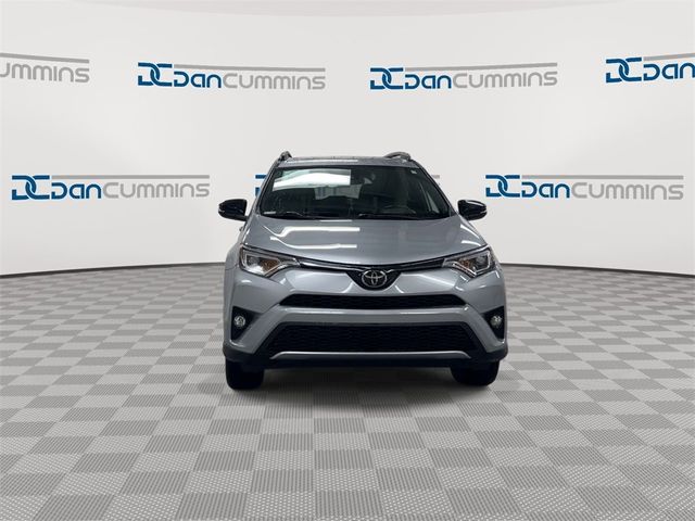 2018 Toyota RAV4 SE