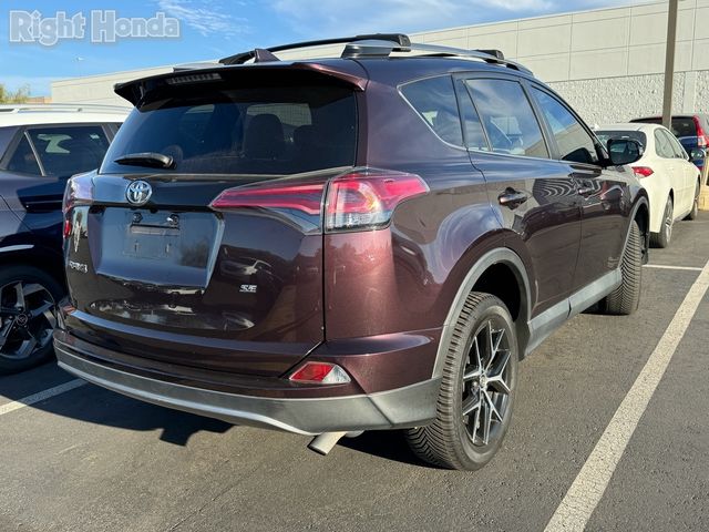 2018 Toyota RAV4 SE