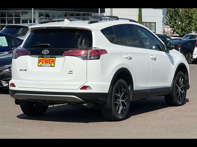 2018 Toyota RAV4 SE