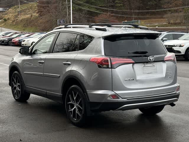 2018 Toyota RAV4 SE