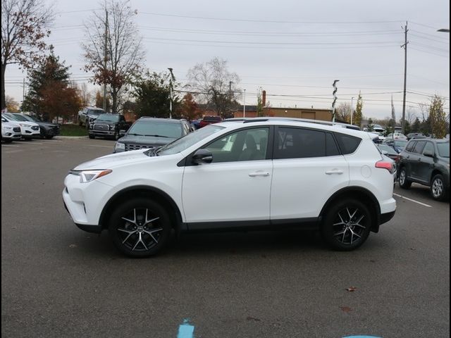 2018 Toyota RAV4 SE