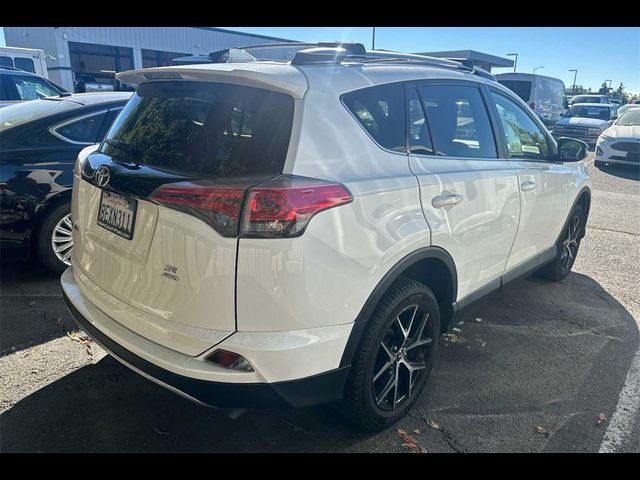 2018 Toyota RAV4 SE