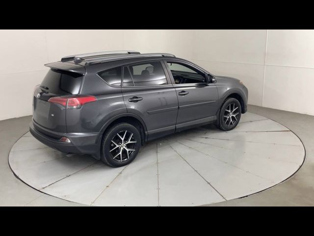 2018 Toyota RAV4 SE