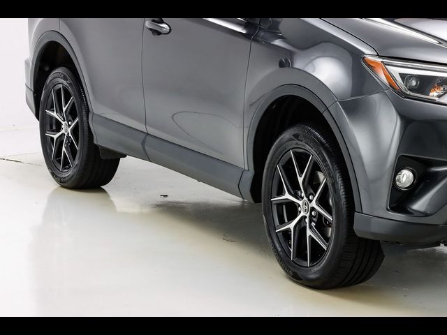 2018 Toyota RAV4 SE