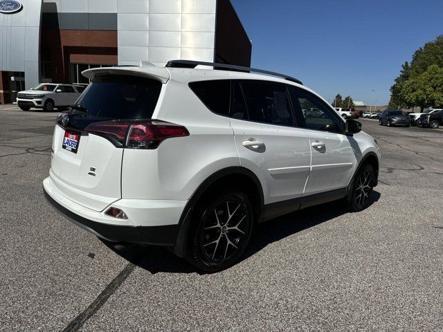 2018 Toyota RAV4 SE